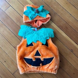 Baby/Toddler Pumpkin Halloween Costume! 12-24 months! Worn once! 🎃
